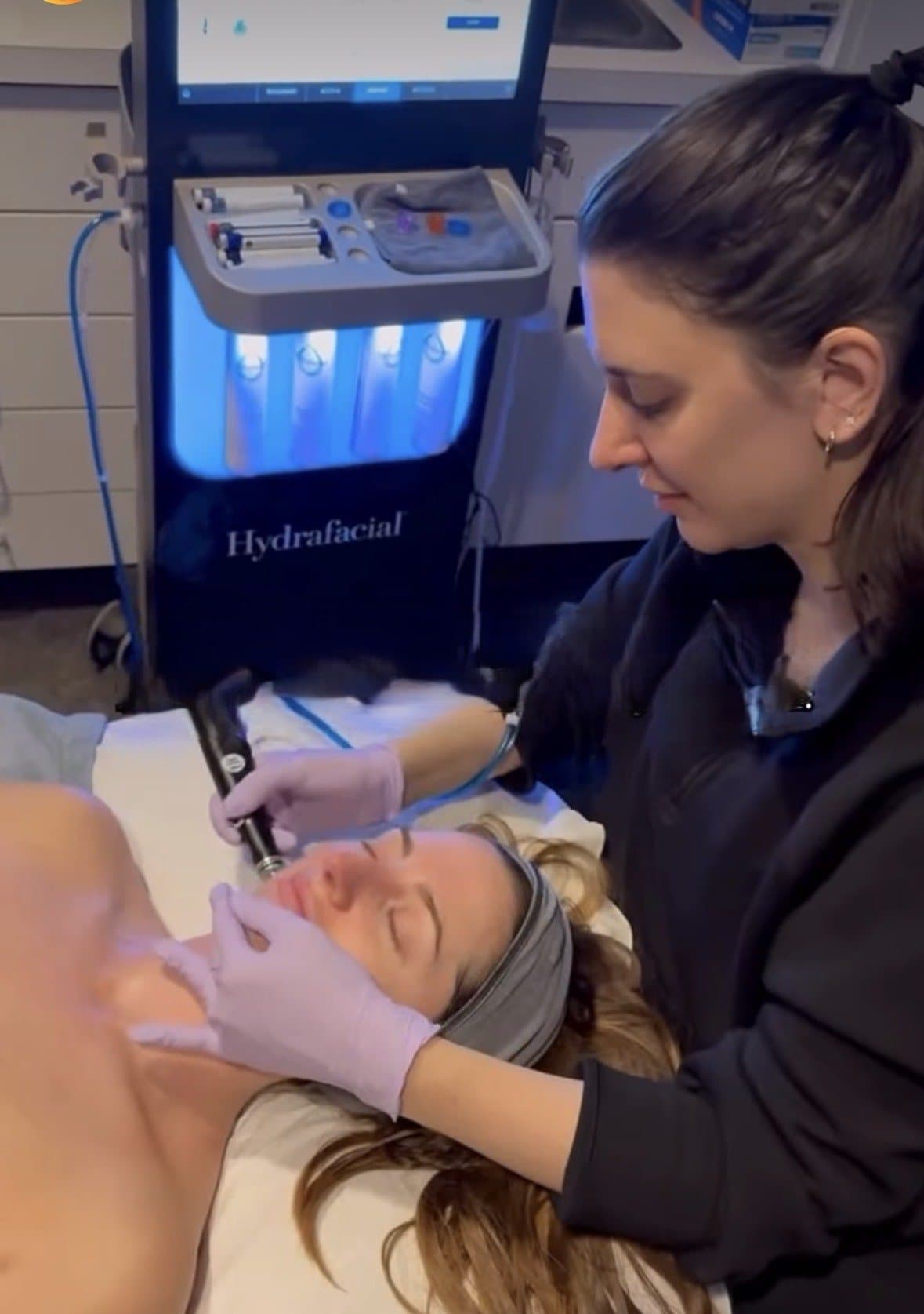 Dermalinfusion vs. HydraFacial: Why Dermalinfusion is Better