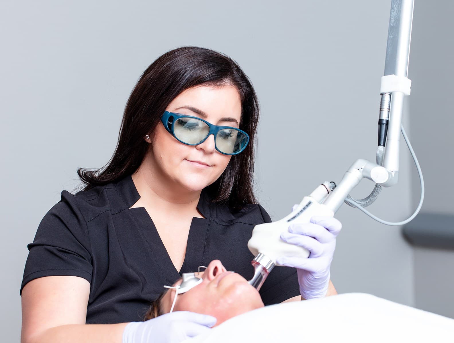 Best Procedure For 50’s: Laser Skin Resurfacing/IBL Technology (Invasive Laser Treatments)